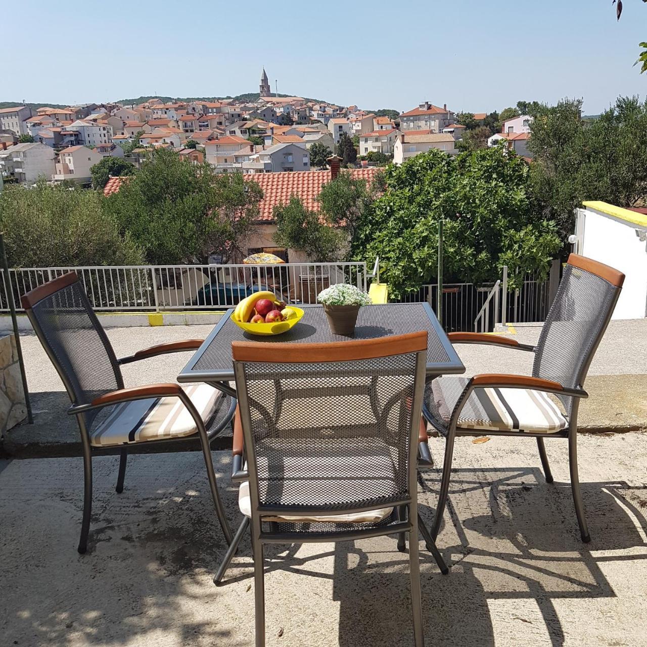 Apartment Vrbnik 8 Екстериор снимка